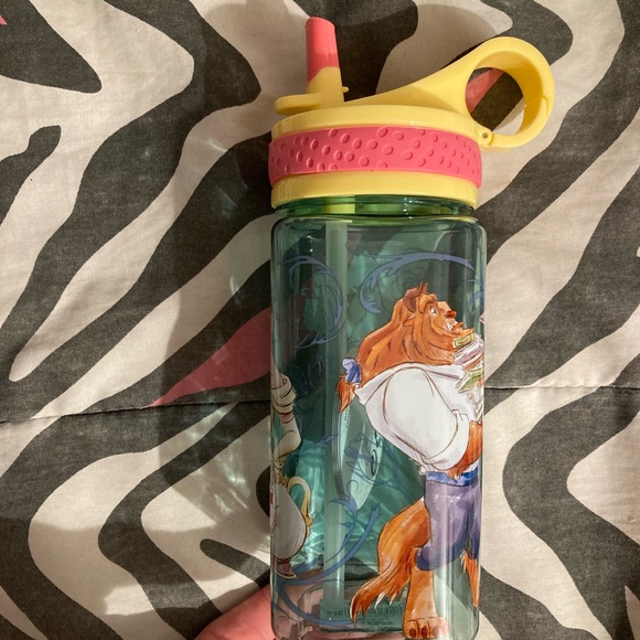 Beauty and the beast Belle Disney cup - Picture 2 of 5